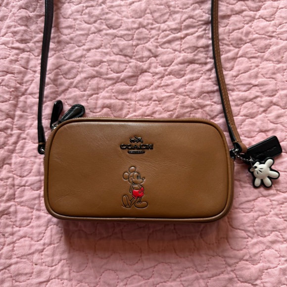 🌟COACH X Disney✨Limited Edition✨ Brown Crossbody Bag with Mickey Mouse Design - Picture 2 of 14